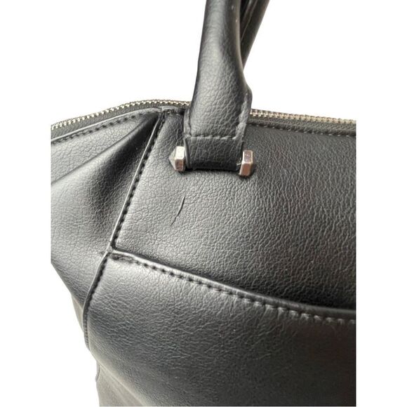 NWOT INC INTERNATIONAL CONCEPTS Gigii Satchel / crossbody With Chain - Picture 5 of 5